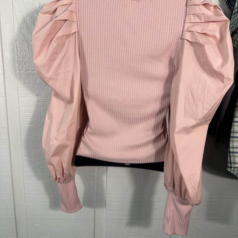 TCEC Solid Fitted Crew Neckline and Long Puff Sleeves Size Medium EUC - Picture 9 of 9